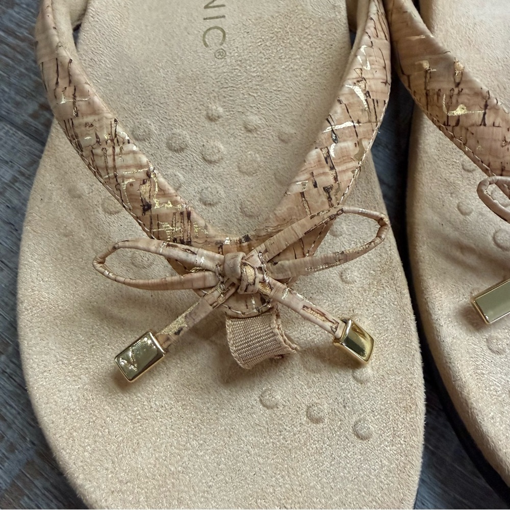 Vionic Bella flip flop sandals sz10 like new - Picture 5 of 12